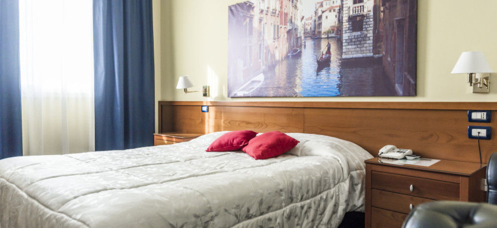 Venice Hotel Гризиньяно-ди-Цокко Экстерьер фото